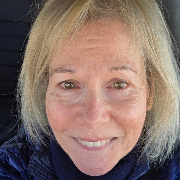 Jennifer Lang headshot