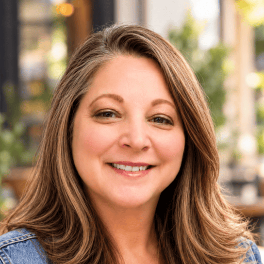 Tanya Aleshire headshot